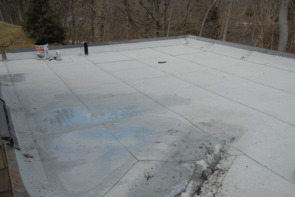 flat roof water pool evaporates within 48 hours