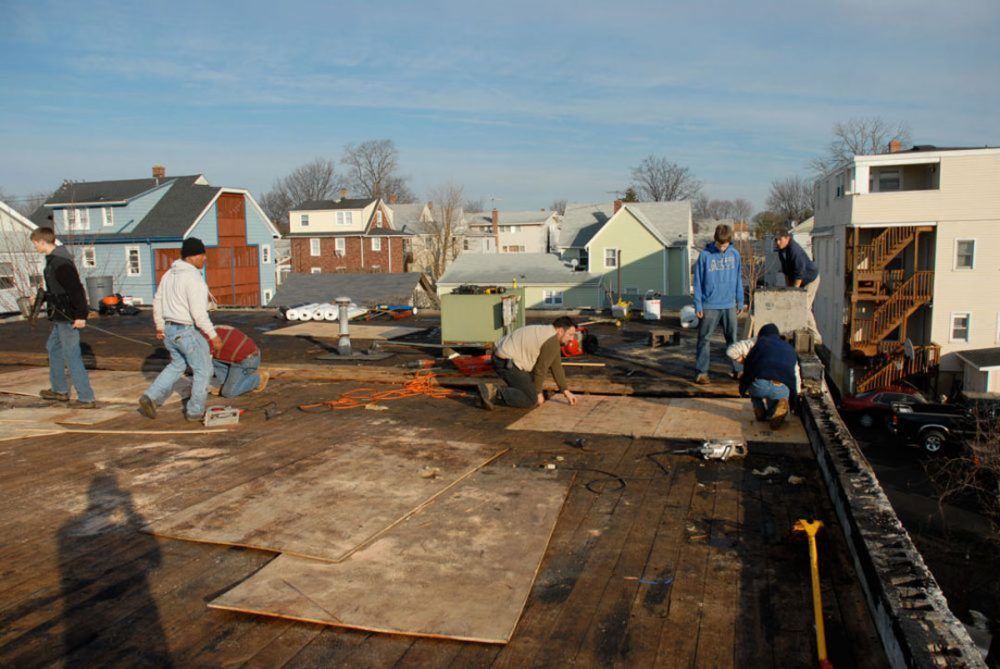 Commercial Roofs are more cost effective than that of a residential roofs to install