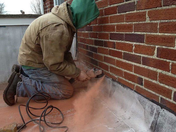 Fixing a Flat Roof Installing Counter flashing - This is where flat roof leaks starts - Flashing is a very important part of a flat roof